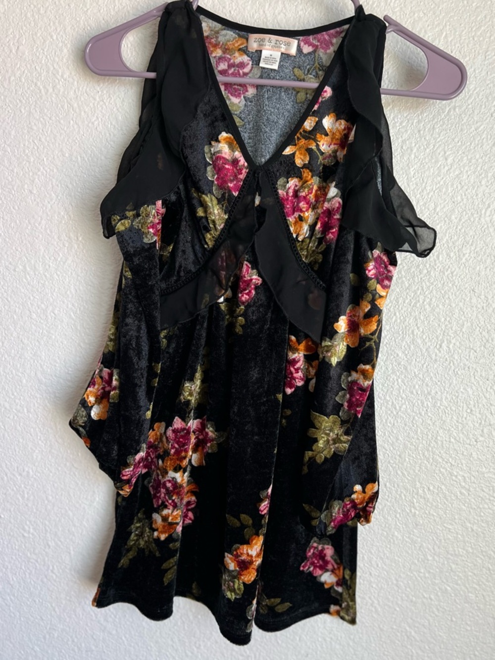 Band of Gypsies Black Velvet Floral Ruffle V-Neck Camisole